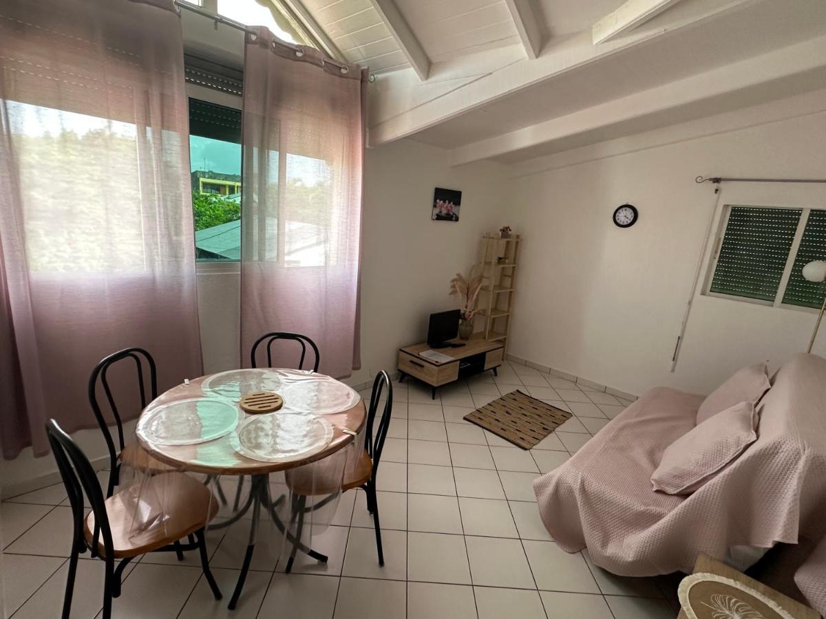 Appartements: Plage & Commerces A 200M Sainte-Anne  Luaran gambar